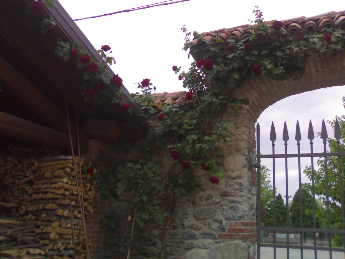 Hotel Il Portico Carrosio Exterior foto