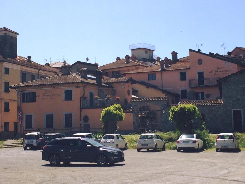 Hotel Il Portico Carrosio Exterior foto