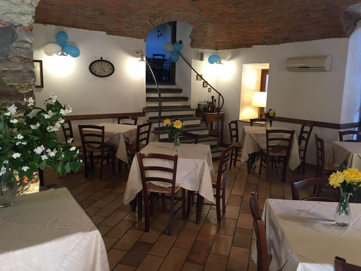 Hotel Il Portico Carrosio Exterior foto