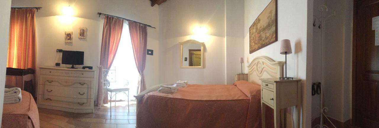Hotel Il Portico Carrosio Exterior foto